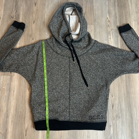 GUC BCBGMaxazia Grey/Blk Fleece Lined Bling Drawstring Hoodie, Small - Picture 6 of 12